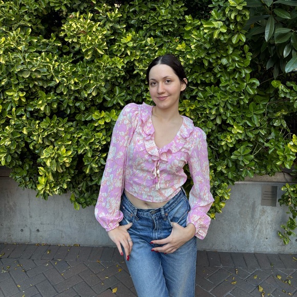 Forever21 Floral Flowy Long-Sleeve Blouse - Picture 2 of 9